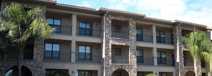 Bella Piazza Resort