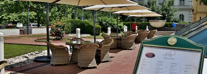 Aro Palace Hotel