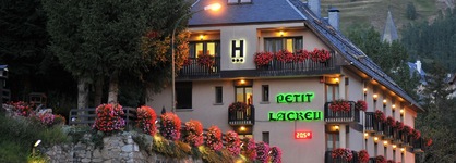 Hotel Petit Lacreu
