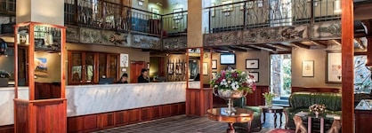 Misty Hills Country Hotel