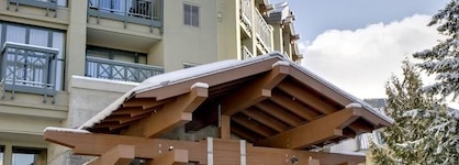Crystal Lodge