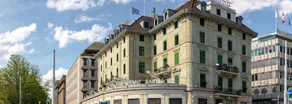 Central Plaza Hotel