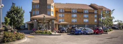 Monte Carlo Inn Barrie Suites
