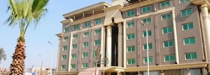 Tiba Pyramids Resort