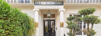 Hyde Park International