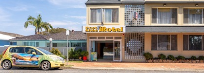 Port Aloha Motel