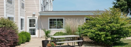 Microtel Inn & Suites By Wyndham Springfield