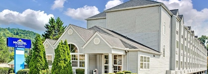 Microtel Inn & Suites By Wyndham Gatlinburg