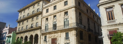 Palacio Del Marques De San Felipe Y Santiago De Bejucal