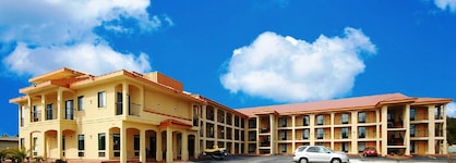 Fairway Inn