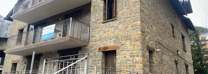 Apartamentos Sallent 3000