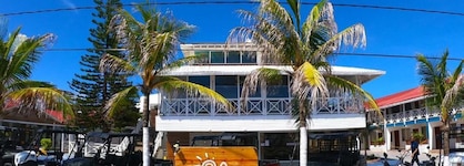 Hotel Blue Cove By On Vacation