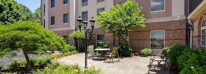 Mainstay Suites Airport