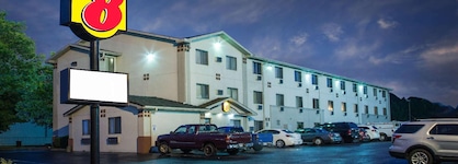 Super 8 By Wyndham Hot Springs