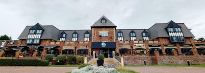 Village Hotel Manchester Cheadle