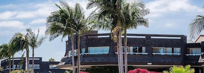 Bay Club Hotel & Marina
