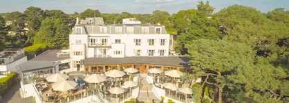 Harbour Heights Hotel