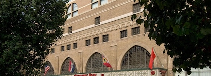 Drury Inn & Suites Convention Center