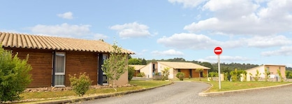 The Originals City, Hôtel Albizia