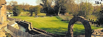 The Jacobean Hotel