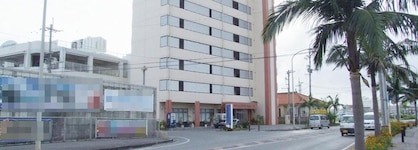 Hotel Peace Island Ishigaki In Yashima