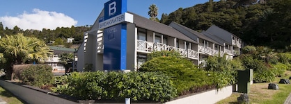 Breakwater Motel