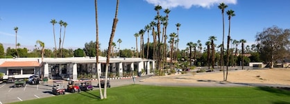 Hyatt Vacation Club At Desert Oasis