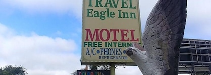 Travel Eagle Inn Motel