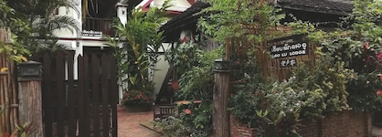 Lao Lu Lodge
