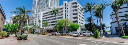Ocean Front Casablanca Studios With Full Kitchens & Beach Access By Bl Rentals
