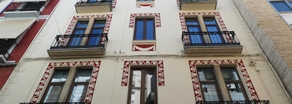 Apartamentos Mesones 3000