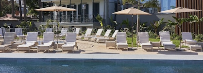 Les Suites At The Cliff Bay