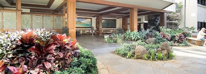Waikiki Banyan - Partial Ocean View Tower 2 Suite 1204