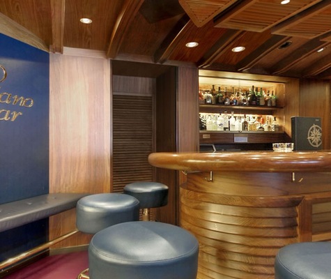 Piano Bar