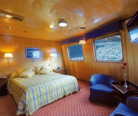 Skorpios II Master Suite