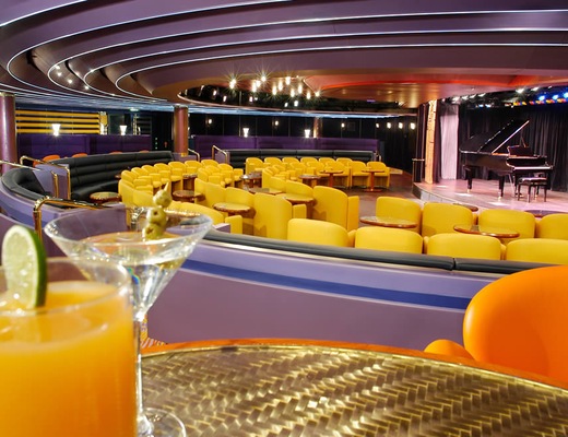 ms Oosterdam_Piano Bar2