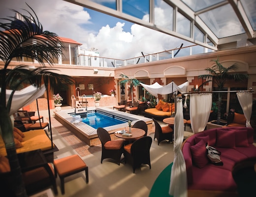 Piscina del área Courtyard