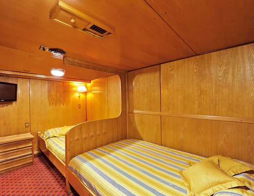 Skorpios II Cabina Interior
