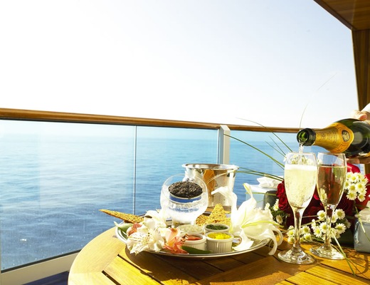 golden_balcony dining