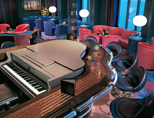 Piano bar