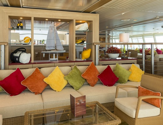 The Waves club