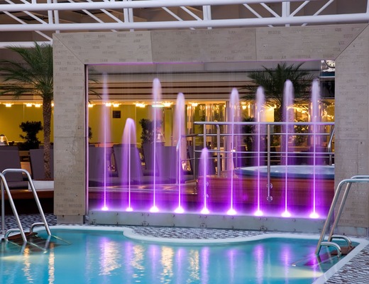 msEurodam_Lido_Piscina_noche