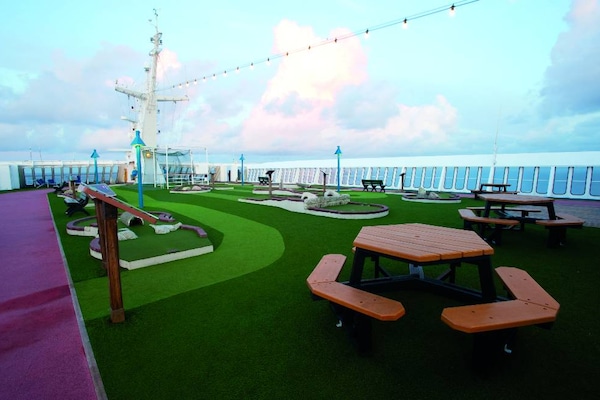 Mini Golf