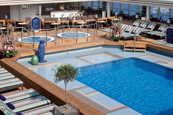 Niew Amsterdam_piscina exterior