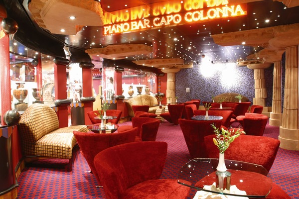 Piano Bar