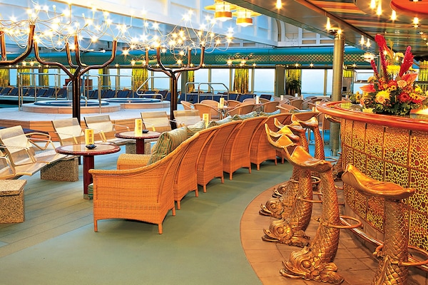 Lido bar