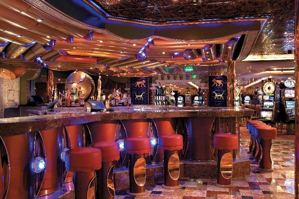Centuries Promenade Bar