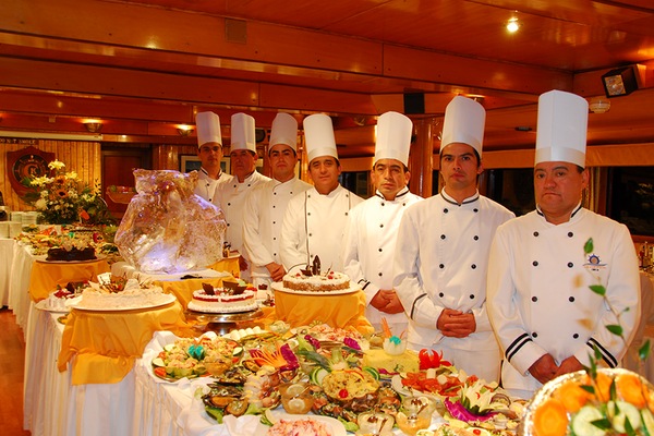 SkorpiosII_Gastronomía
