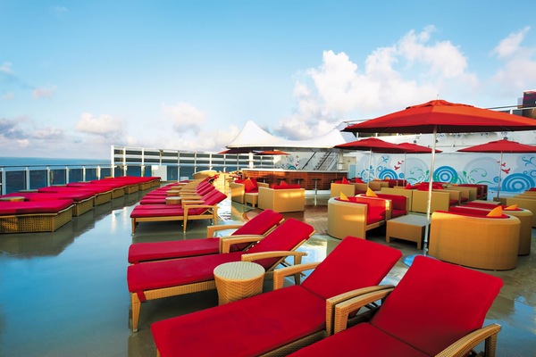Posh Beach Club Bar