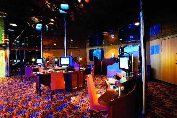 Internet Cafe